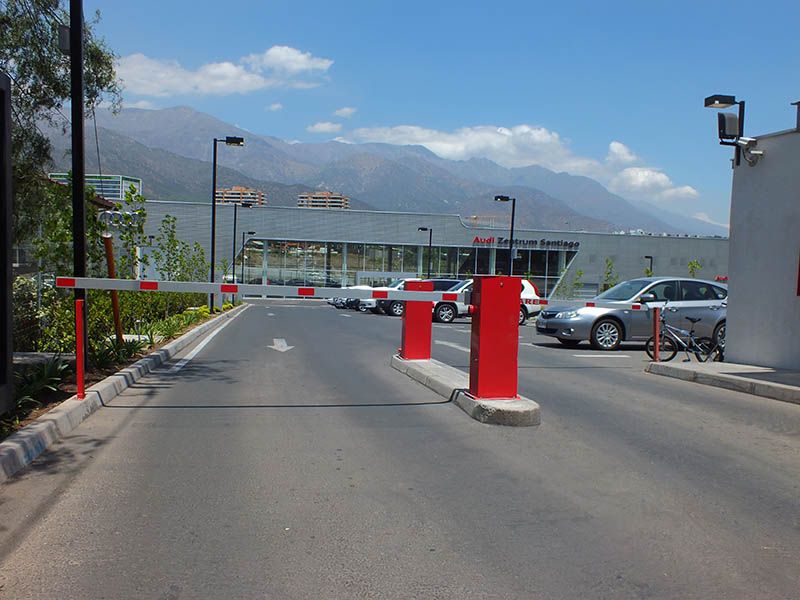 Barrera automática control de acceso vehicular