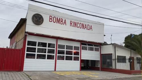 Portón automático levadizo para bomberos