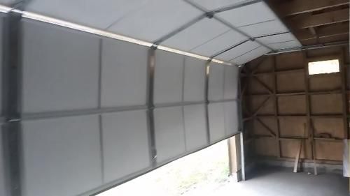 Portón automático levadizo tipo garaje